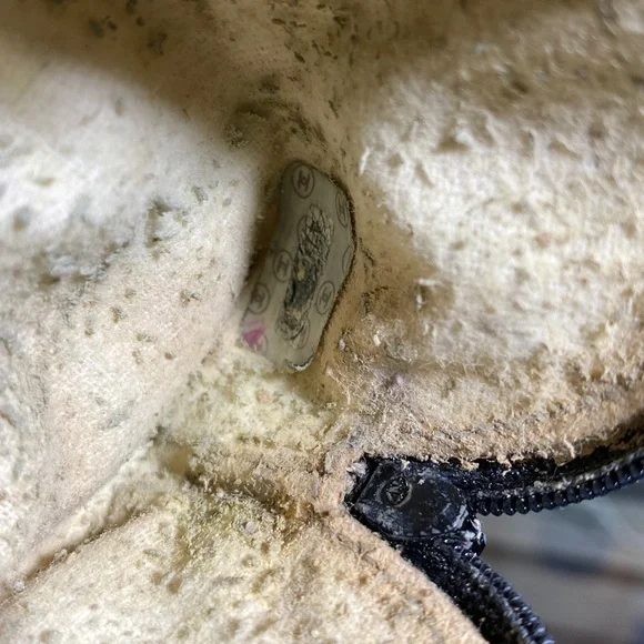 Authentic CHANEL Timeless CC Caviar Coin Purse - Picture 15 of 16